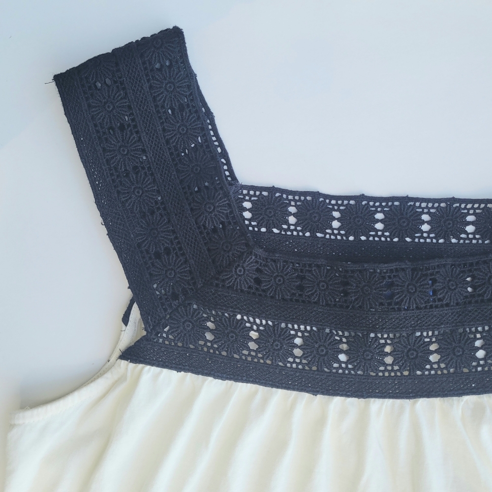 Nautica Black and Cream Smocked Sleeveless Tank Top
